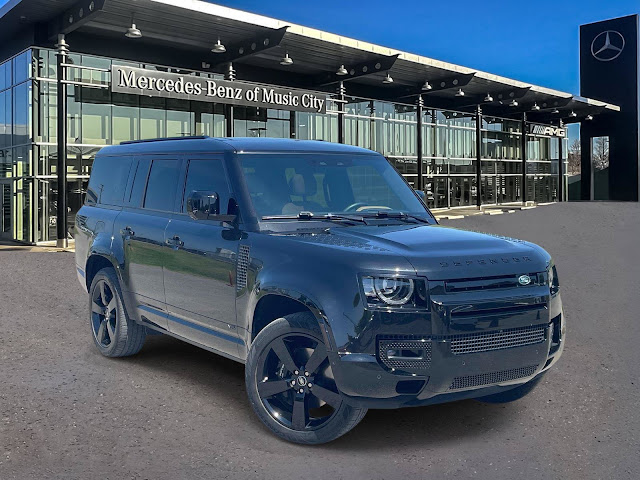 2025 Land Rover Defender 130 V8