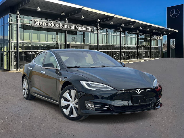 2020 Tesla Model S Performance