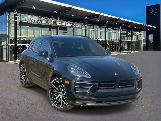 2024 Porsche Macan Base